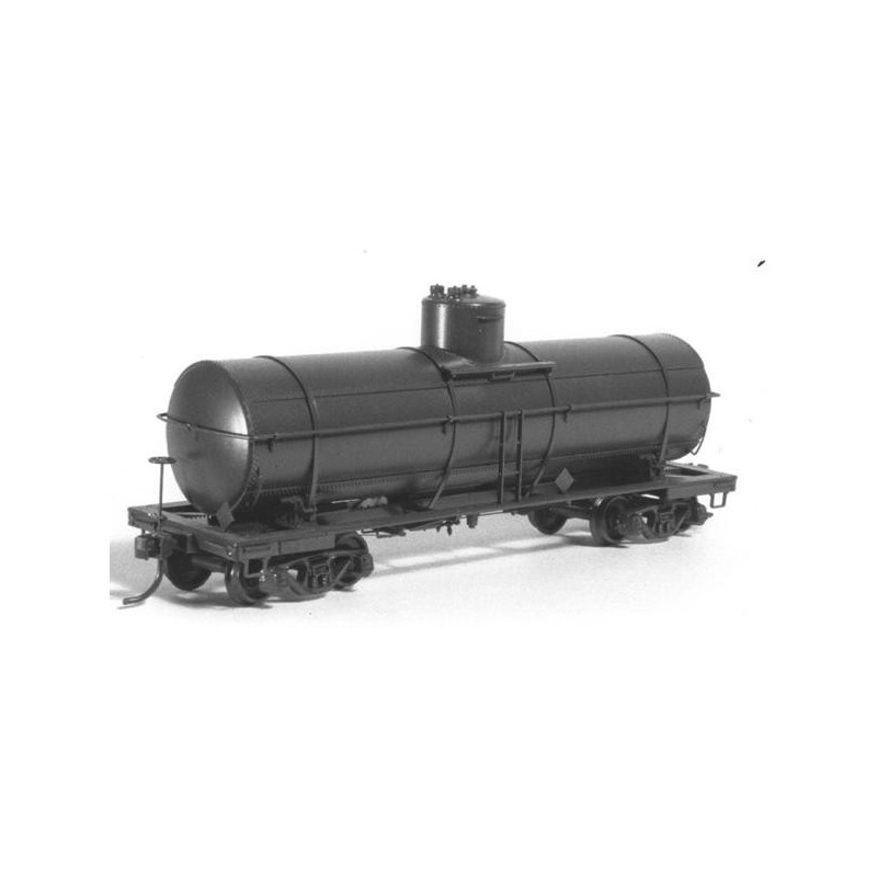 TICHY 4020 - USRA /ARAIII 10, 000 GALLON TANK CAR KIT - HO SCALE