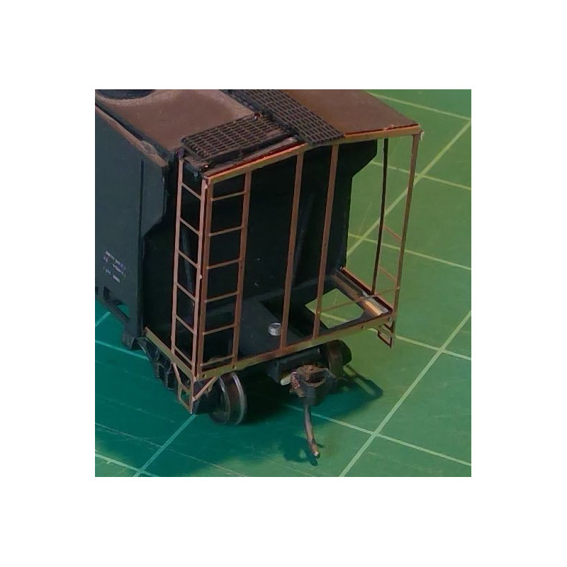 BLACK CAT BC330 - CANADIAN PACIFIC CANADIAN STYLE LADDERS - 7 RUNG FOR 10' IH STEEL CARS - HO SCALE